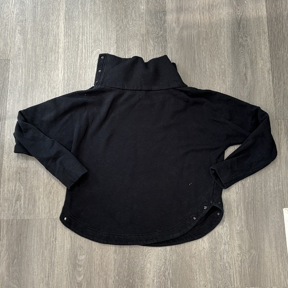 Women's Black Cowl Neck Fabletics Warm Sweatshirt Size medium - Picture 5 of 6